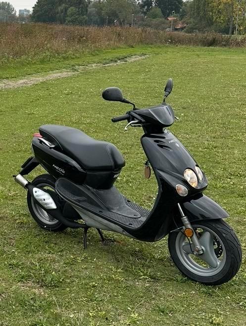 Yamaha neos 2takt ruilen tegen schakelbrommer, Fietsen en Brommers, Scooters | Yamaha, Zo goed als nieuw, Neo's, Maximaal 45 km/u