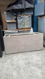 Lamgwerpige bloembak - creme, Ophalen, Steen, 100 cm of meer, Nieuw