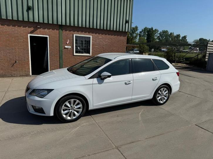 Seat Leon 1.6 TDI 85KW ST 2018 Wit, Auto's, Seat, Bedrijf, Leon, ABS, Airbags, Airconditioning, Android Auto, Boordcomputer, Centrale vergrendeling