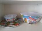 Te koop schaal 2 borden 2 kommen, Huis en Inrichting, Keuken | Servies, Ophalen, Zo goed als nieuw, Overige stijlen, Bord(en)