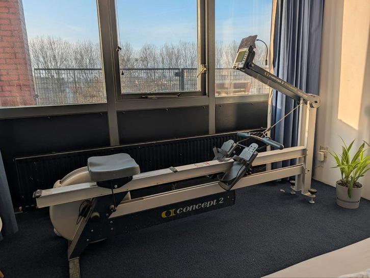 Concept2 Dynamic (!) Roeitrainer met PM4 Monitor, Sport en Fitness, Fitnessapparatuur, Gebruikt, Roeitrainer, Metaal, Ophalen of Verzenden