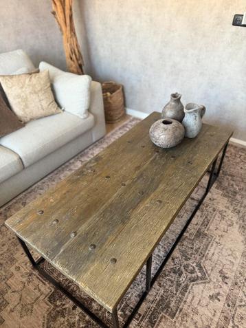 Landelijke salontafel 150x70cm beschikbaar voor biedingen