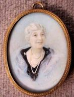 c a 1920===miniatuurportret van oudere dame===gesigneerd=, Antiek en Kunst, Kunst | Schilderijen | Klassiek, Ophalen of Verzenden