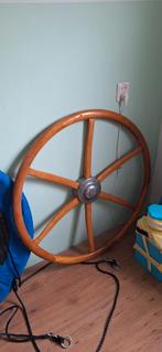 Prachtig houten stuurrad, Ophalen