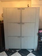 Kast met 6 vakken, 3 legplanken 6 deuren. Massief hout., Huis en Inrichting, Ophalen of Verzenden, Gebruikt
