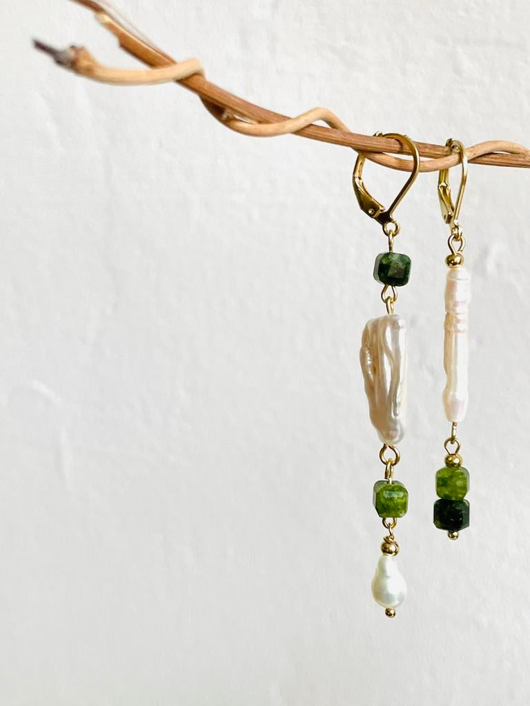 Parel met steen oorbellen, Sieraden, Tassen en Uiterlijk, Oorbellen, Hangers, Nieuw, Ophalen of Verzenden, Groen