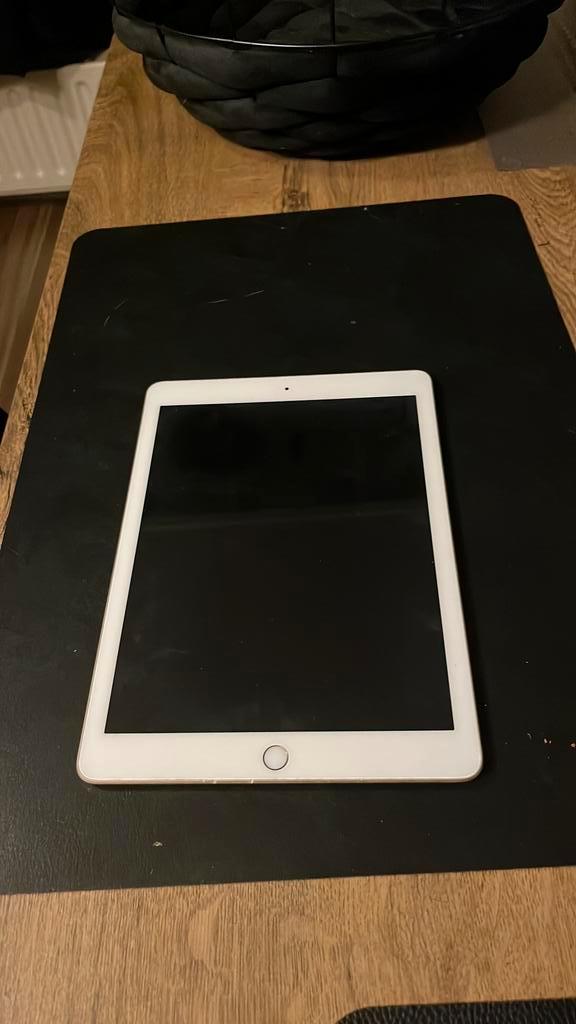 Apple ipad, Computers en Software, Apple iPads, Gebruikt, Apple iPad, Wi-Fi, 8 inch, 32 GB, Rose Goud, Ophalen of Verzenden