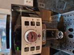 Delonghi koffiemachine, Witgoed en Apparatuur, Koffiezetapparaten, Gebruikt, Koffiemachine, Afneembaar waterreservoir, Koffiebonen