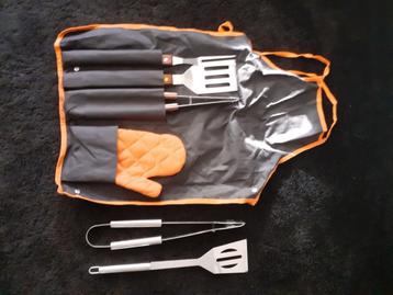 Barbecue gereedschap set 5 + 2 delig beschikbaar voor biedingen