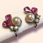 Vintage oorbellen schroefoorbellen roze strass parel 50s 60s, Gebruikt, Verzenden, Glas, Roze