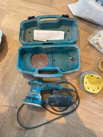 Makita BO5041k Excentrische Schuurmachine beschikbaar voor biedingen