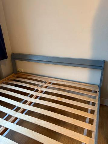 IKEA Bedframe 140x200 cm - Ophalen voor 1 Januari - afbeelding 6