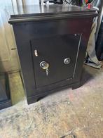 Oude Antieke gerestaureerde kluis/brandkast, Huis en Inrichting, Brandblussers en Brandkasten, Ophalen of Verzenden, Gebruikt