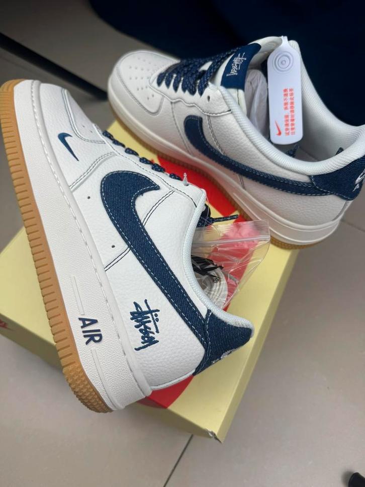 Nike Air Force 1 – Denim & Leather Edition, Kleding | Heren, Schoenen, Nieuw, Sneakers of Gympen, Overige kleuren, Ophalen of Verzenden
