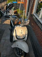 Fosti scooter, Fietsen en Brommers, Snorfietsen en Snorscooters, Ophalen of Verzenden, Gebruikt, Benzine, Overige merken