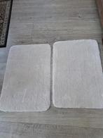 Beige bad/ slaapkamer matjes 2 stuks 60 x 90, Ophalen of Verzenden, Zo goed als nieuw, Minder dan 10 m², Beige