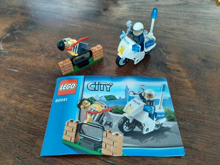 LEGO City Politie motorachtervolging 60041, Kinderen en Baby's, Speelgoed | Duplo en Lego, Zo goed als nieuw, Lego, Complete set