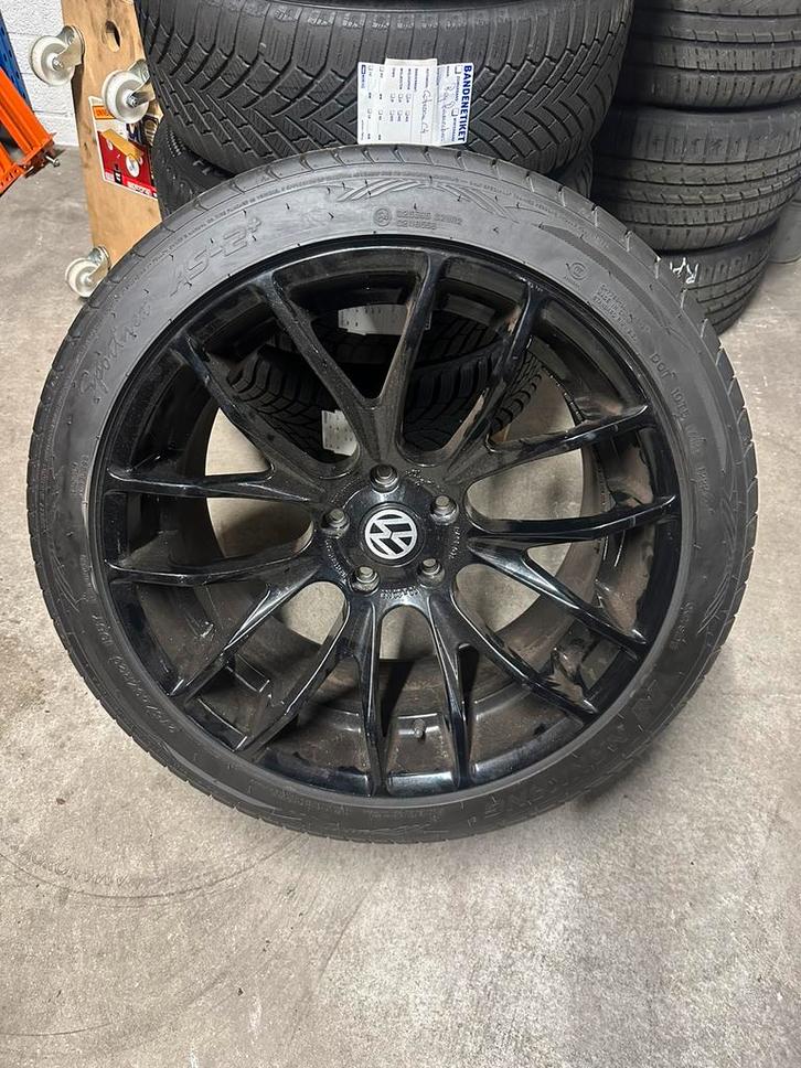 Breyton GTS 20 inch breedset te koop, Auto-onderdelen, Banden en Velgen, Band(en), Zomerbanden, 20 inch, 275 mm, Personenwagen