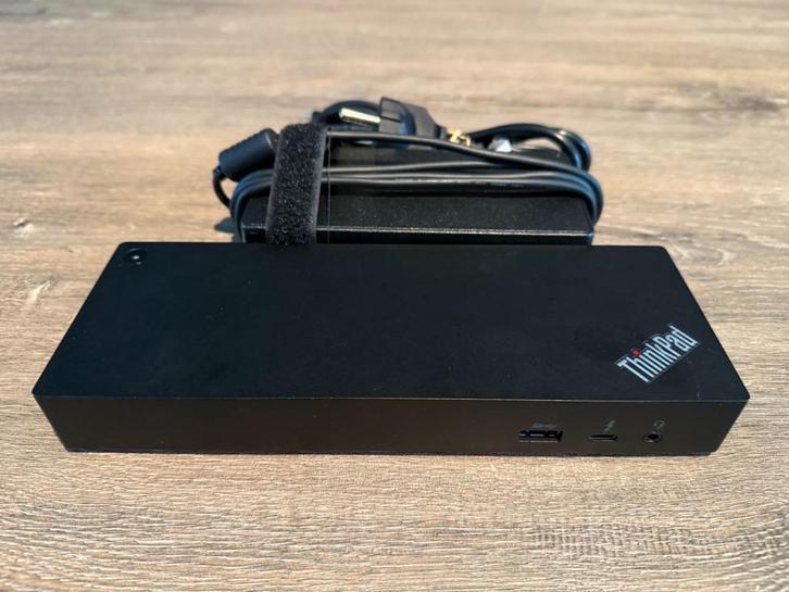 Te Koop: Lenovo ThinkPad Thunderbolt 3 Dock Gen 2, Computers en Software, Dockingstations, Zo goed als nieuw, Docking station
