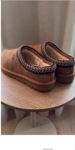 Ugg Tasman II Chestnut - Maat 38 (valt als 37), Bruin, Ophalen of Verzenden, Zo goed als nieuw, Pantoffels of Sloffen