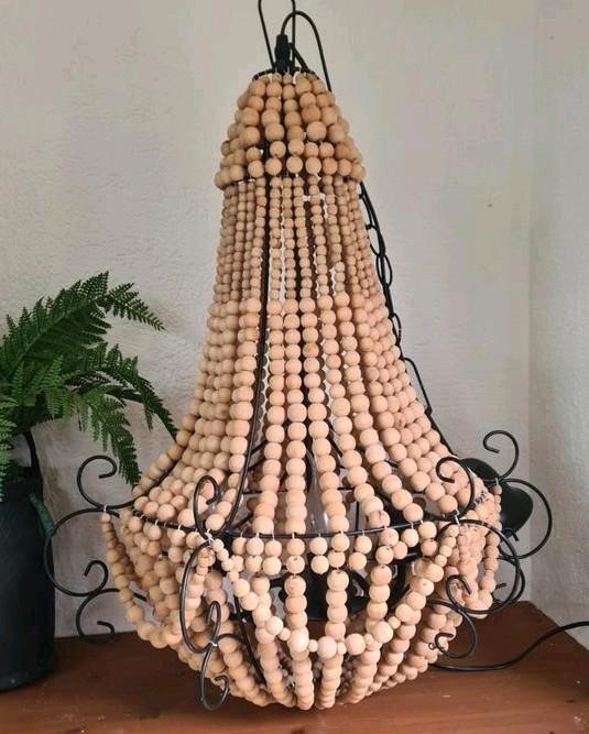 Kroonluchter hanglamp 65cm naturel houten kralen 3 lampen, Huis en Inrichting, Lampen | Hanglampen, Zo goed als nieuw, 50 tot 75 cm