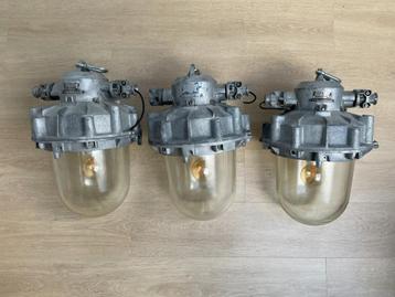Prachtige set industriele /vintage hanglampen (3x) 50cm hoog beschikbaar voor biedingen