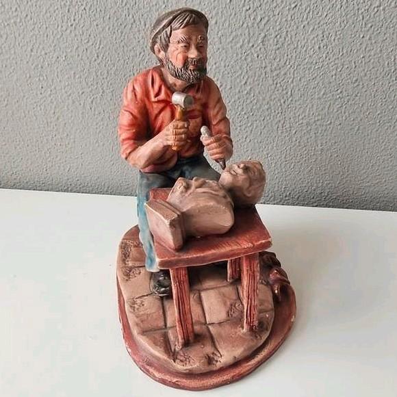 Portugees Beeld van een Beeldhouwer, Antiek en Kunst, Kunst | Beelden en Houtsnijwerken, Ophalen of Verzenden