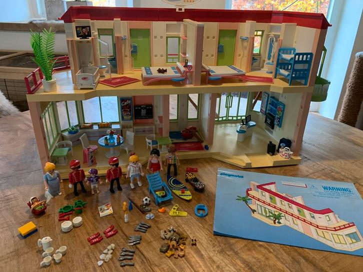 Playmobil Hotel - Hotel (5265) + 5 extra sets, Kinderen en Baby's, Speelgoed | Playmobil, Gebruikt, Complete set, Ophalen of Verzenden