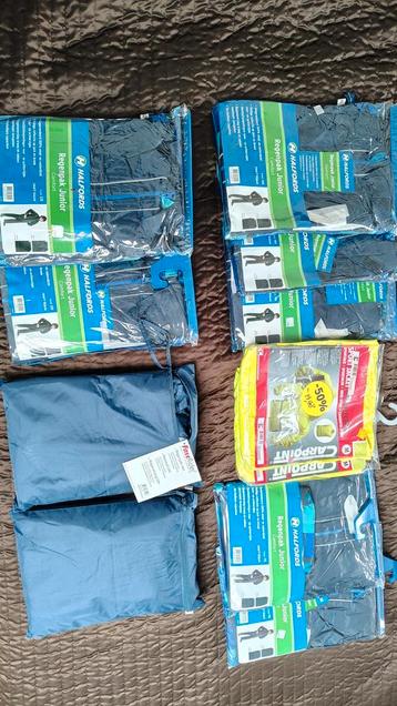 Te koop nieuwe regenkleding  beschikbaar voor biedingen
