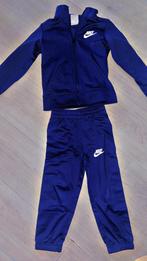 Nike set blauw maat 104, Ophalen of Verzenden, Zo goed als nieuw, Jongen