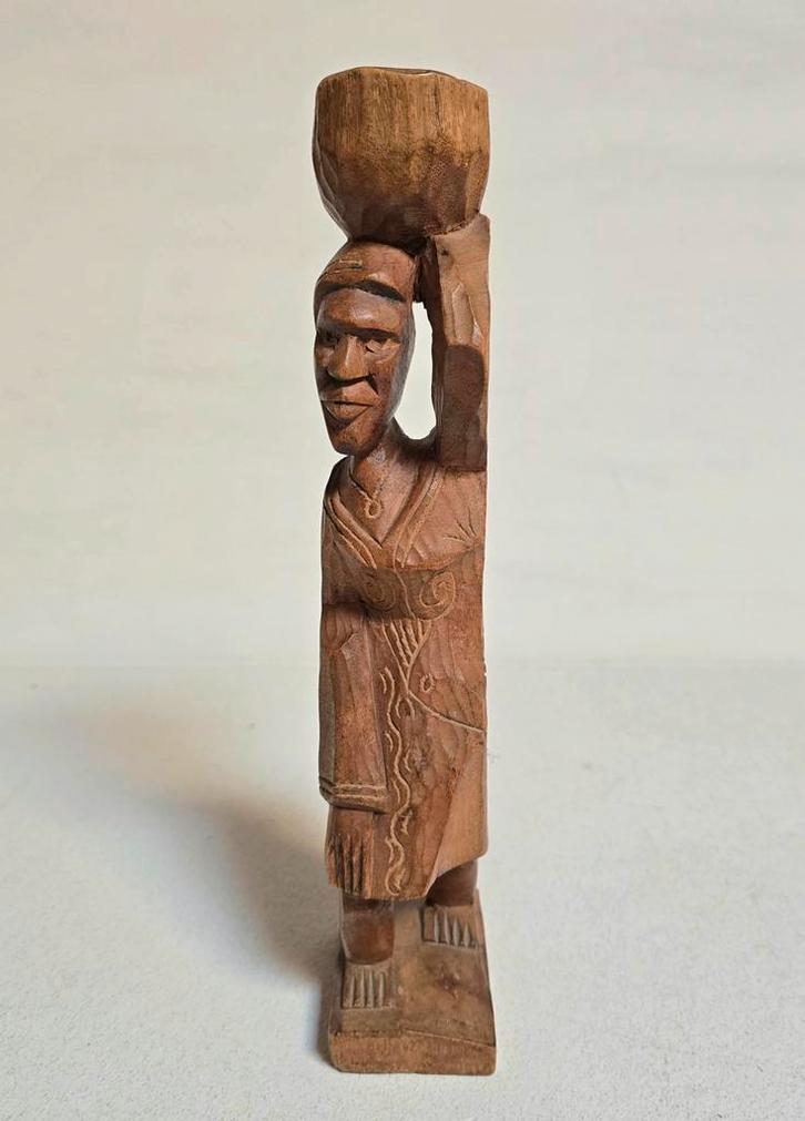 Handgemaakt beeld, Haïtiaanse vrouw, Antiek en Kunst, Kunst | Beelden en Houtsnijwerken, Ophalen of Verzenden