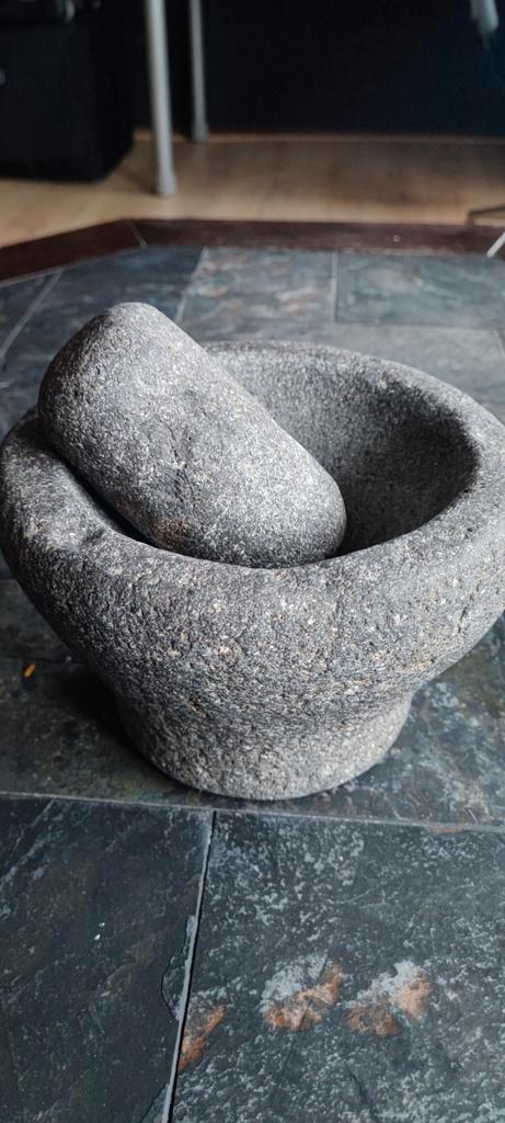 Authentiek Indonesische Stamper en Vijzel (Tjobek & Oelekan), Huis en Inrichting, Keuken | Keukenbenodigdheden, Zo goed als nieuw