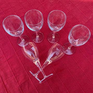 Wijnglazen - 6 stuks beschikbaar voor biedingen
