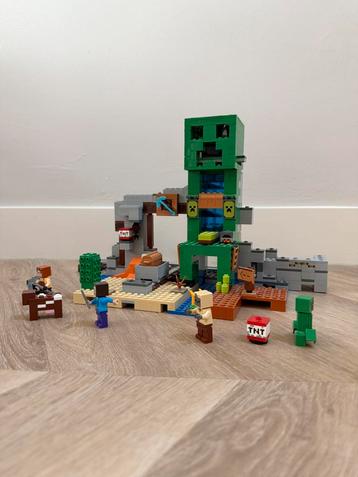 LEGO Minecraft 21155 – De Creepermijn (The Creeper Mine) beschikbaar voor biedingen