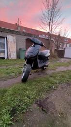 Peugeot vivacity 70cc, Fietsen en Brommers, Scooters | Peugeot, Ophalen, Zo goed als nieuw, Tweetakt, Vivacity