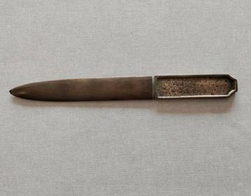 Brievenopener,post,dolk,messing,mes,geel,lengte 20 cm beschikbaar voor biedingen