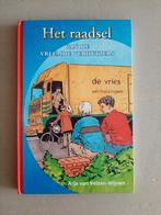 A. van Velzen-Wijnen - Het raadsel van de vreemde verhuizers, Gelezen, Fictie algemeen, Ophalen of Verzenden, Arja van Velzen-Wijnen