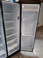 Keurig nette Amerikaanse koelkast, Samsung, 200 liter of meer, 60 cm of meer, Met aparte vriezer