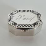 Zilveren Snuifdoosje fraai Achthoekig Model, Ophalen of Verzenden, Zilver