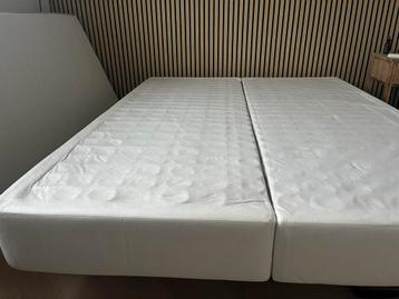 Ikea Boxspring 160x200 beschikbaar voor biedingen