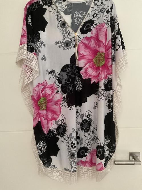 Mooie fleurige tuniek/jurkje( Mt 42/44), Kleding | Dames, Grote Maten, Zo goed als nieuw, Blouse of Tuniek, Ophalen of Verzenden