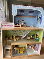 Groot poppenhuis met lift en accessoires, Ophalen, Gebruikt, Poppenhuis