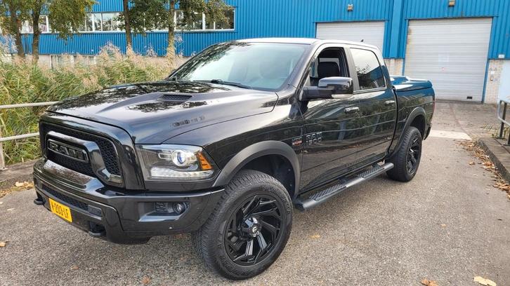 Dodge RAM 1500 5.7 4x4 Rebel 2018 luchtvering full opties, Auto's, Bestelauto's, Bedrijf, 4x4, ABS, Achteruitrijcamera, Adaptieve lichten
