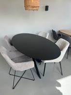 Showroom tafels eiken hout en betonlook rond ovaal rechthoek, Huis en Inrichting, Tafels | Eettafels, Ophalen, Zo goed als nieuw
