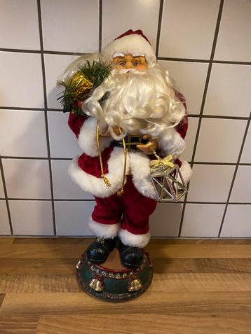 Grote kerstman beschikbaar voor biedingen