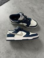 Nike Dunk Low, Blauw, Nike, Ophalen of Verzenden, Sneakers of Gympen