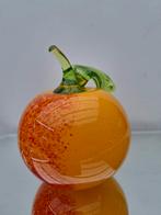 Appel presse papier., Sieraden, Tassen en Uiterlijk, Oorbellen, Ophalen of Verzenden, Zo goed als nieuw, Overige materialen