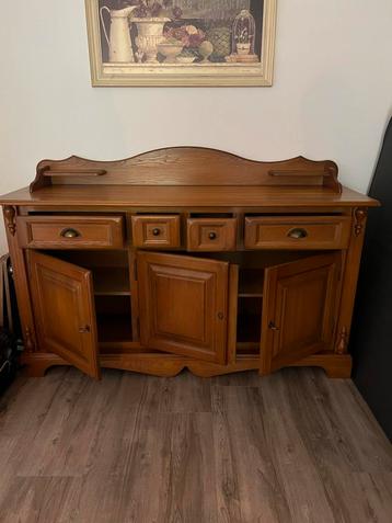 Dressoir eiken beschikbaar voor biedingen