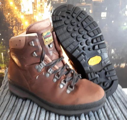 Meindl Borneo lady cat.-B bergschoenen uk-6 / 39,5 Prachtig, Sport en Fitness, Bergsport en Wandelen, Schoenen, Ophalen of Verzenden