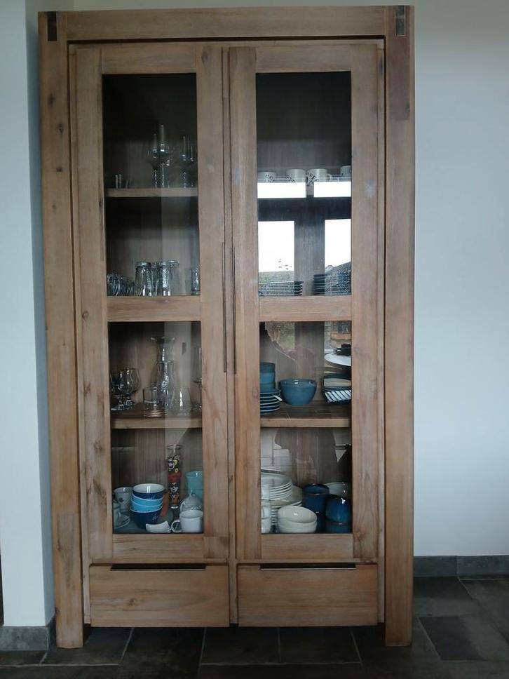 Acaciahouten vitrinekast in zeer goede staat, Huis en Inrichting, Kasten | Vitrinekasten, Zo goed als nieuw, 150 tot 200 cm, 100 tot 150 cm